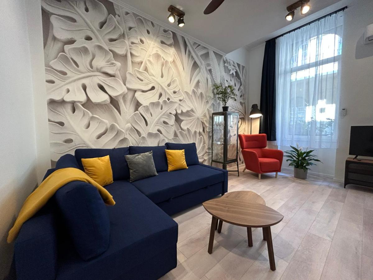 Amy Apartment — Photos 1